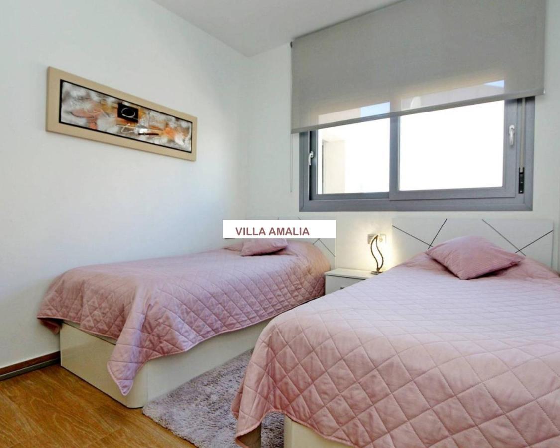 Beach Apartment Amalia Torrevieja Zewnętrze zdjęcie